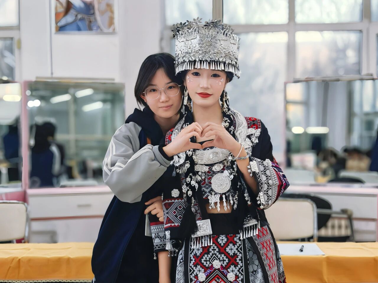 创意绽放 造型焕彩——人物形象创意造型技能大赛 创意绽放 造型焕彩——人物形象创意造型技能大赛